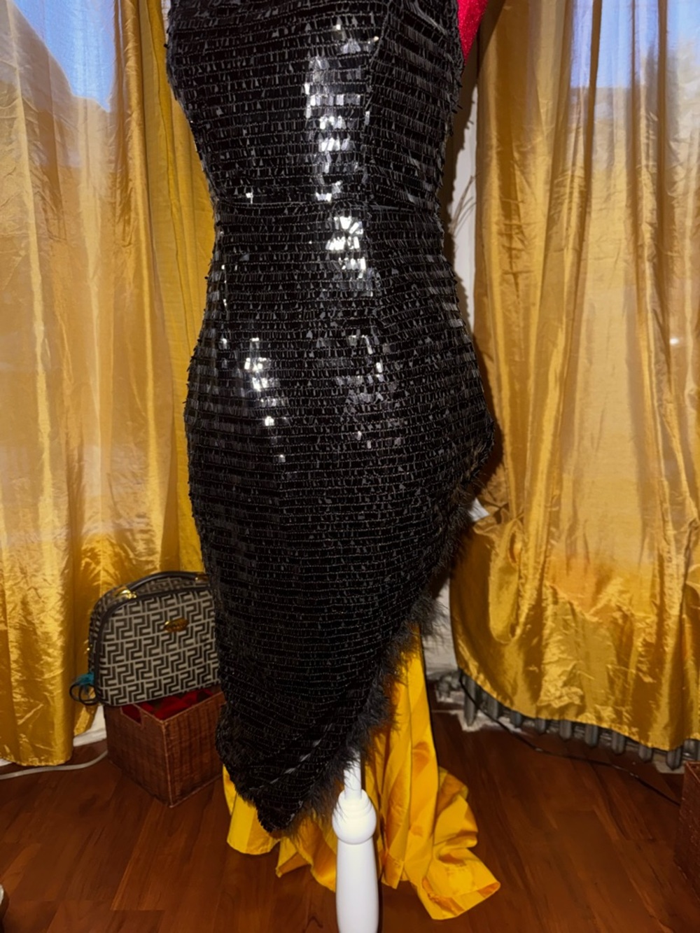 PrettyLittleThing Black Sequin Strapless Bodycon Dress